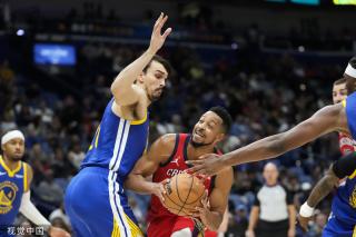 中的八名U 中的八名U