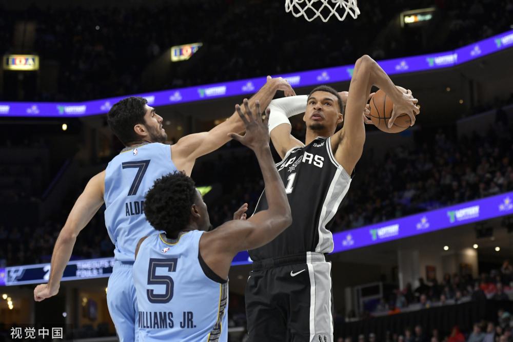 更是对外界 更是对外界