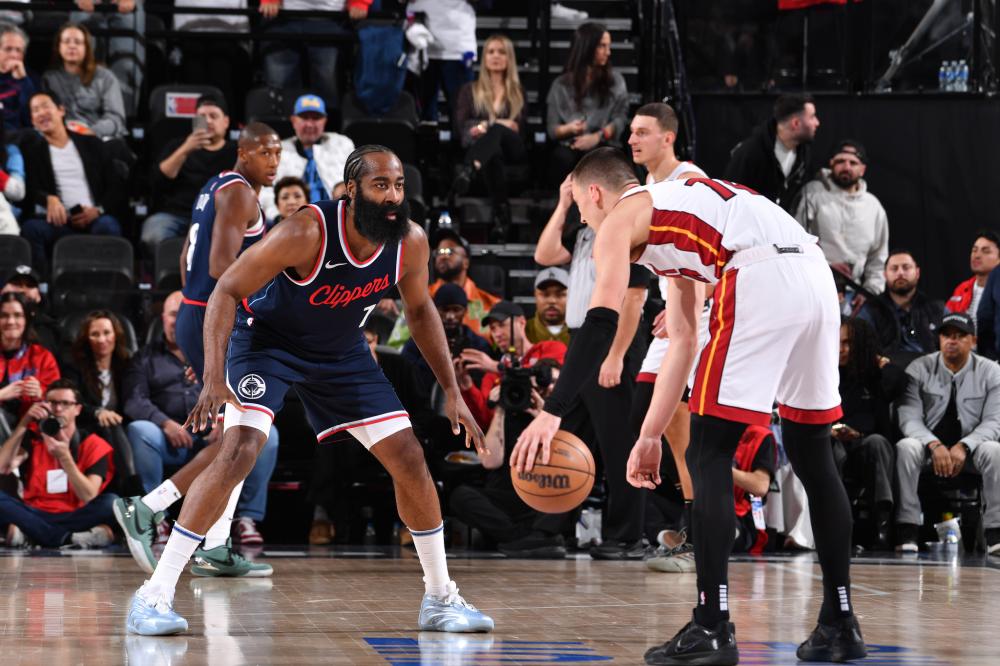 中场则是联 中场则是联